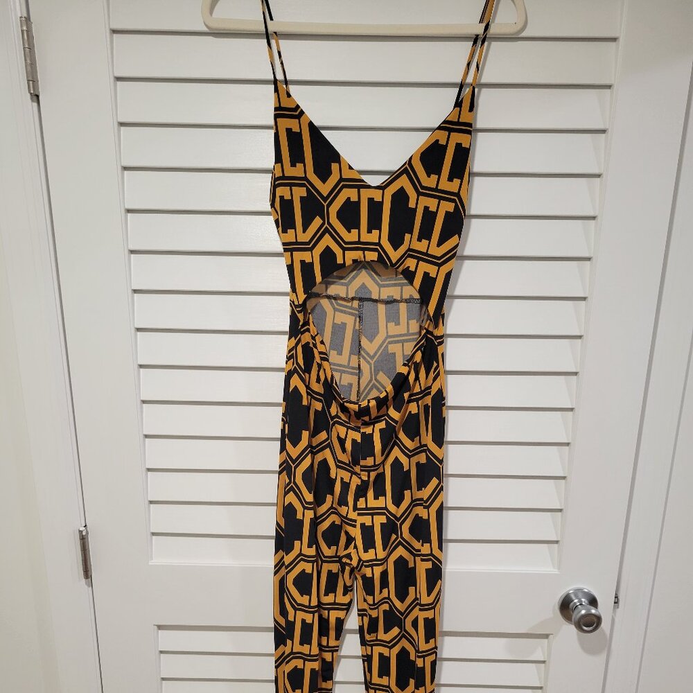 Mustard/Black V‑Neck Cut‑Out Jumpsuit